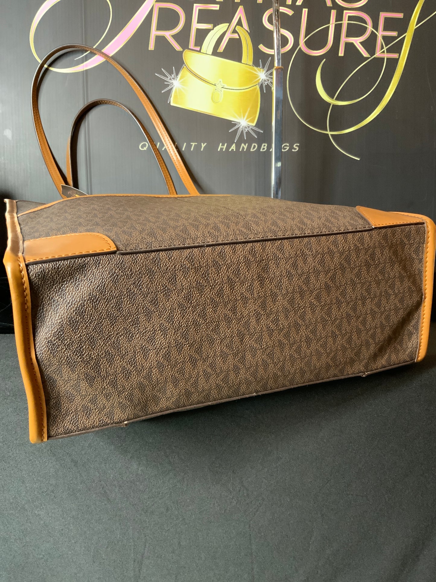 Michael Kors Bay Tall Tote