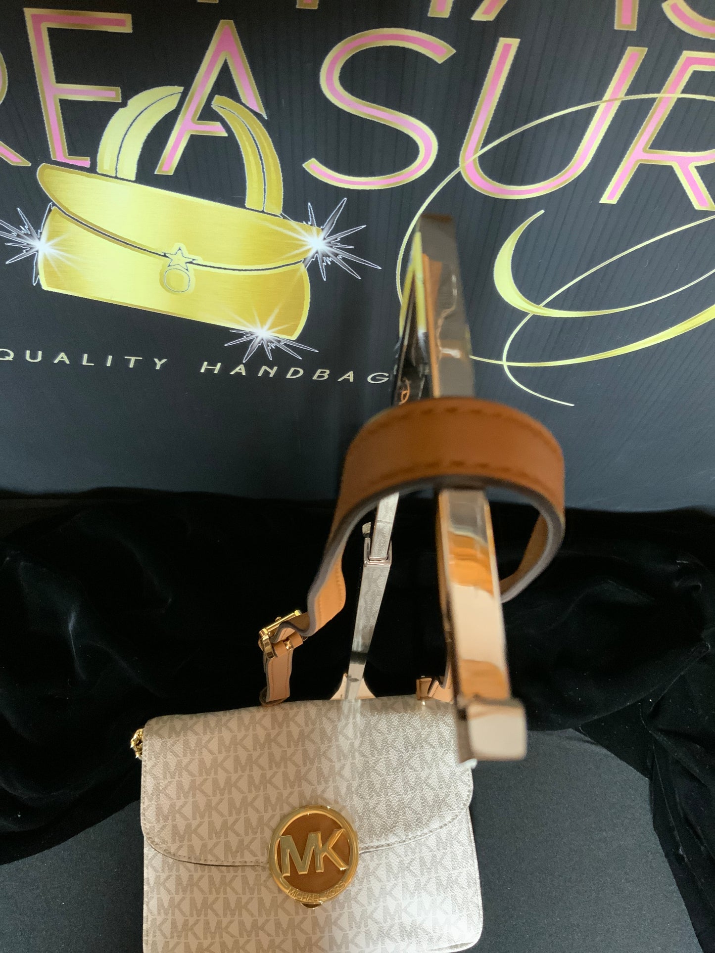 Michael Kors Georgie Wallet