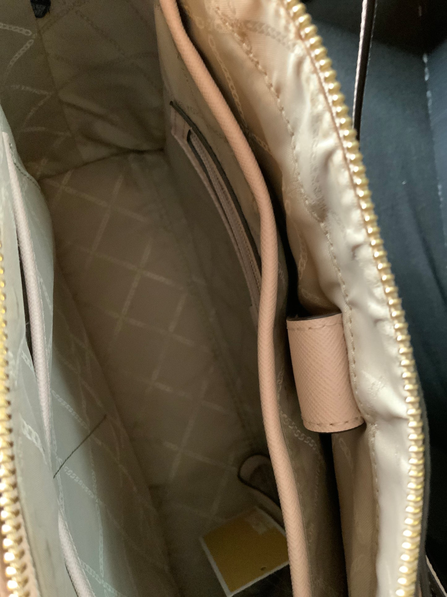 Michael Kors Voyager Bag