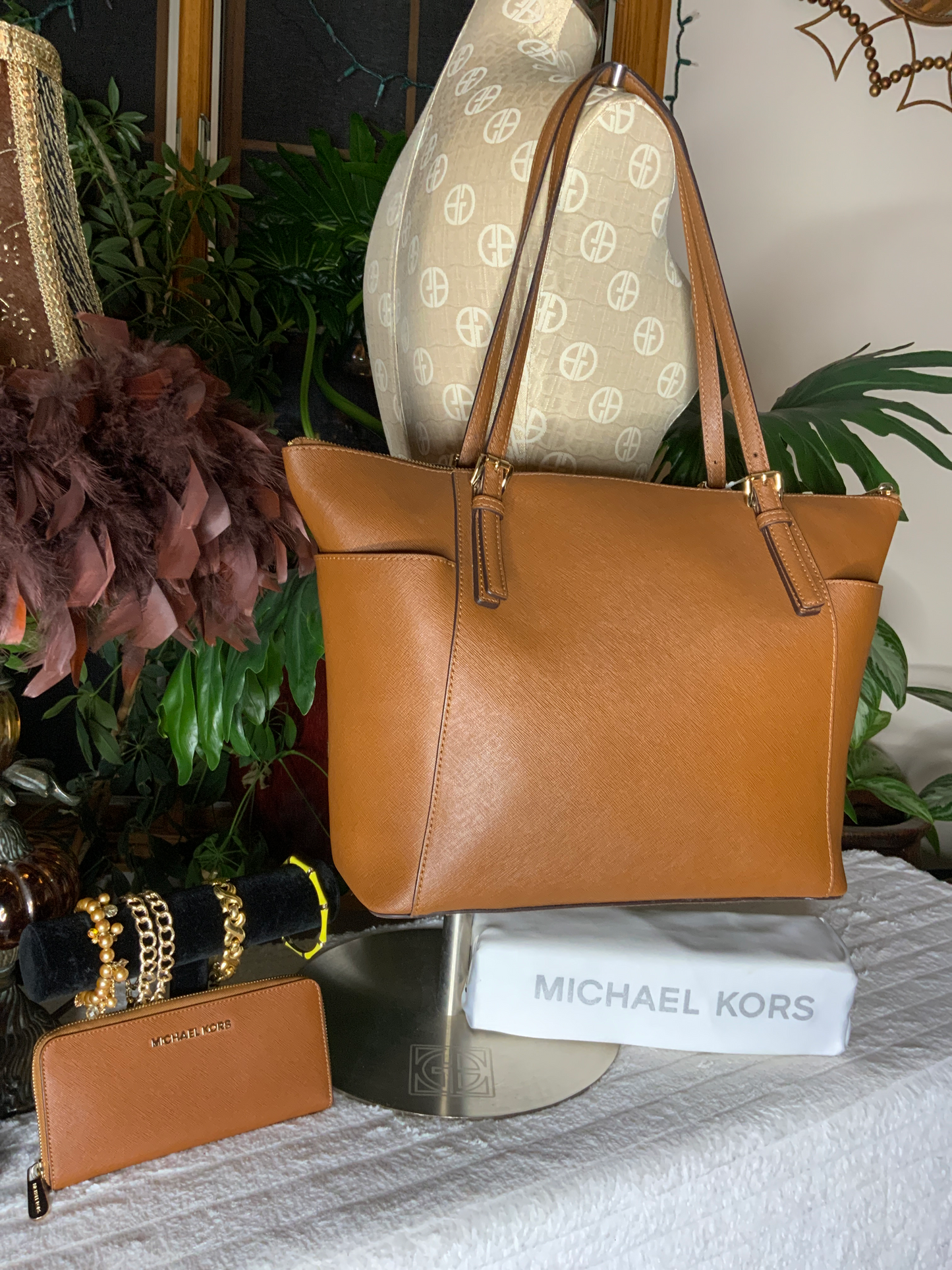 Michael Kors Jet Set Tote