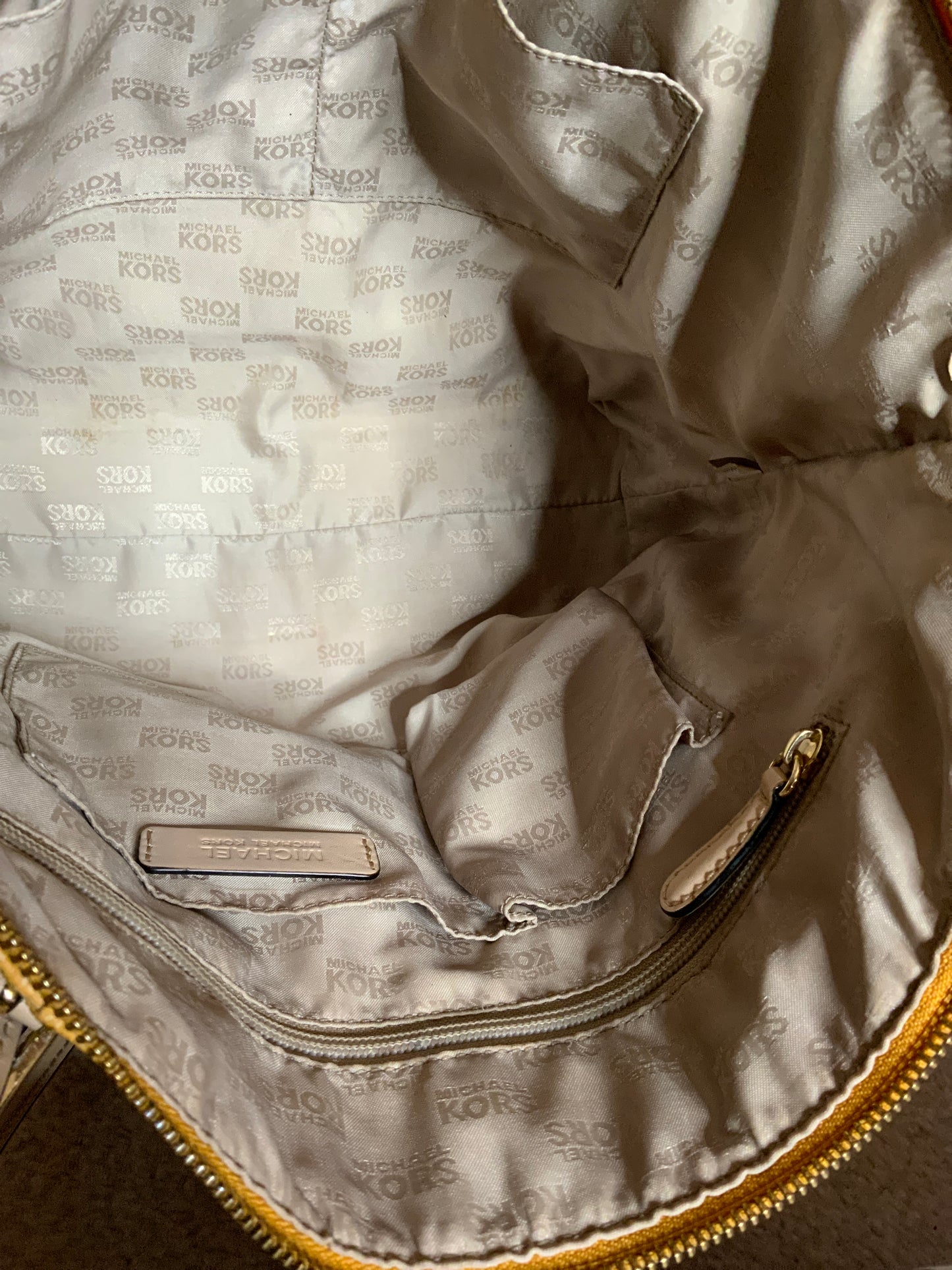 Michael Kors Large Jet Set Tote