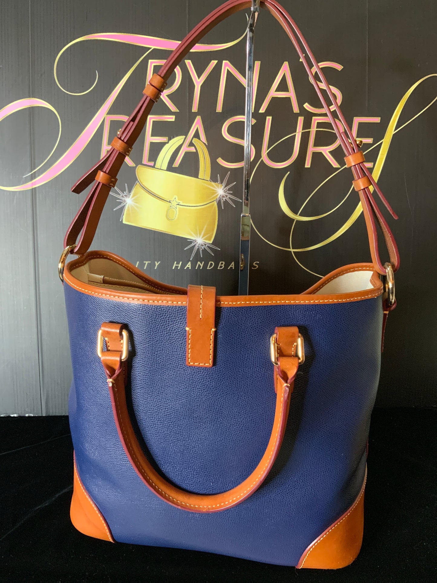 Dooney & Bourke Shelby Shopper