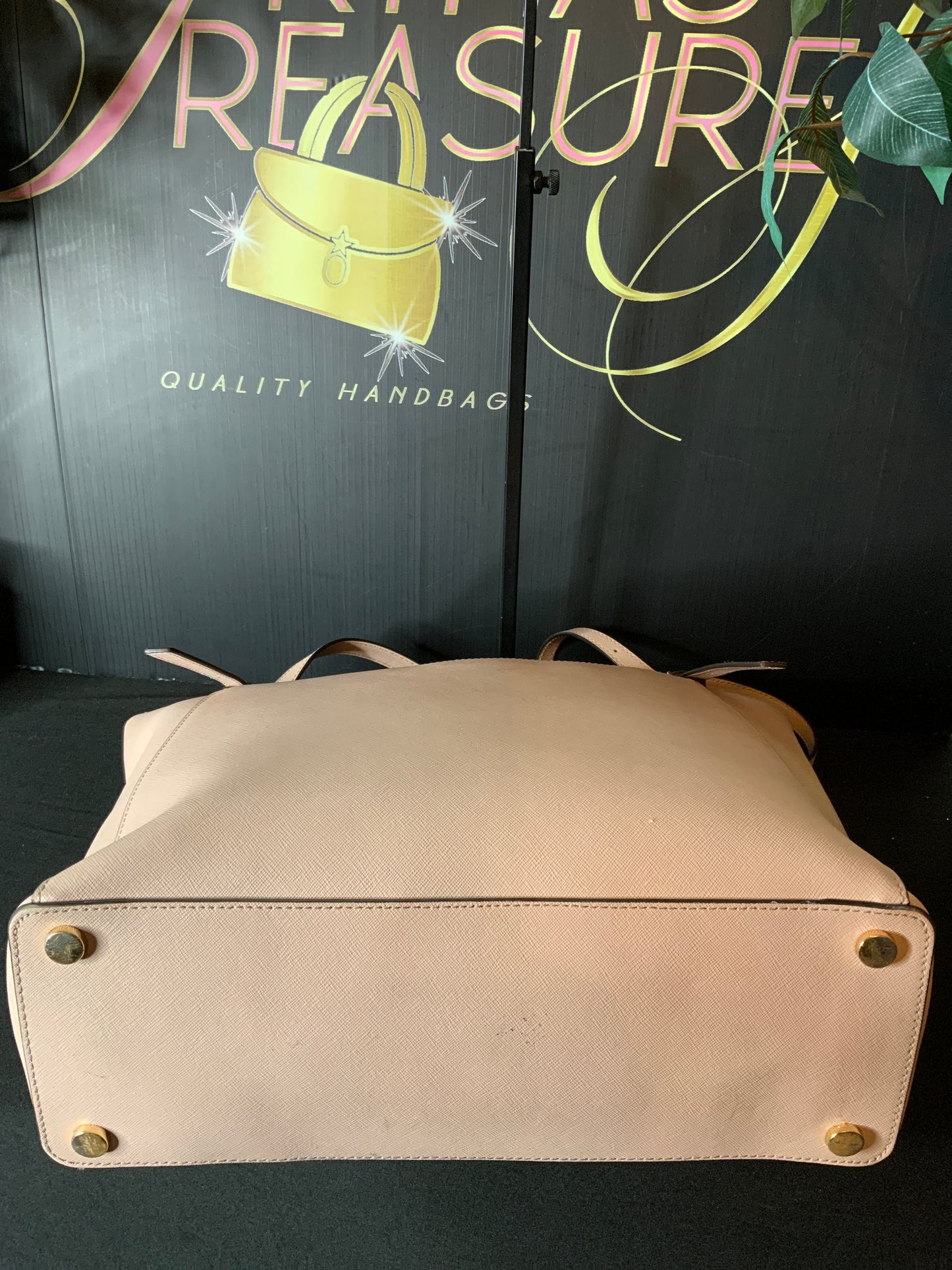 Michael Kors Voyager Bag