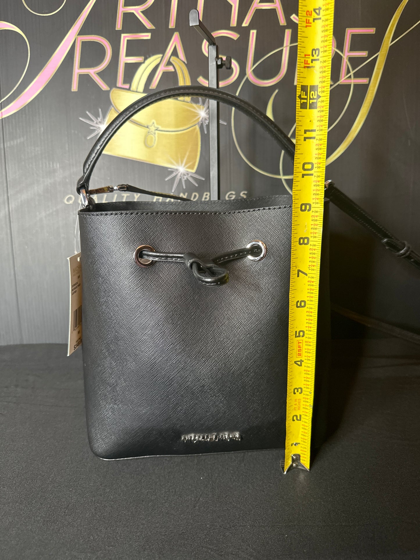 Michael Kors Suri Bucket Bag