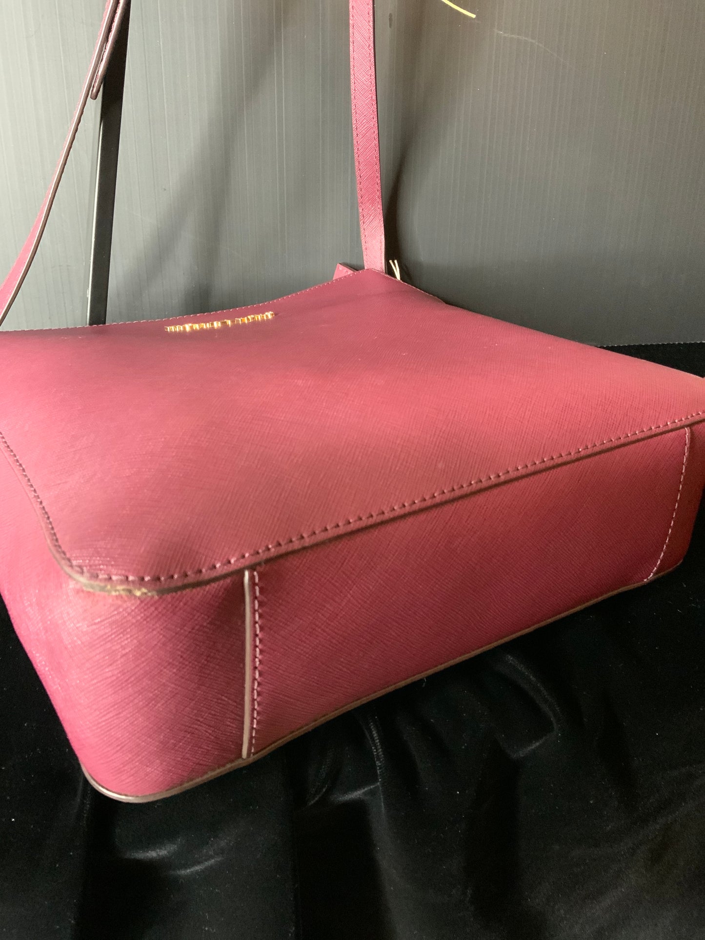 Michael Kors Messenger Bag