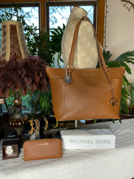 Michael Kors Jet Set Tote